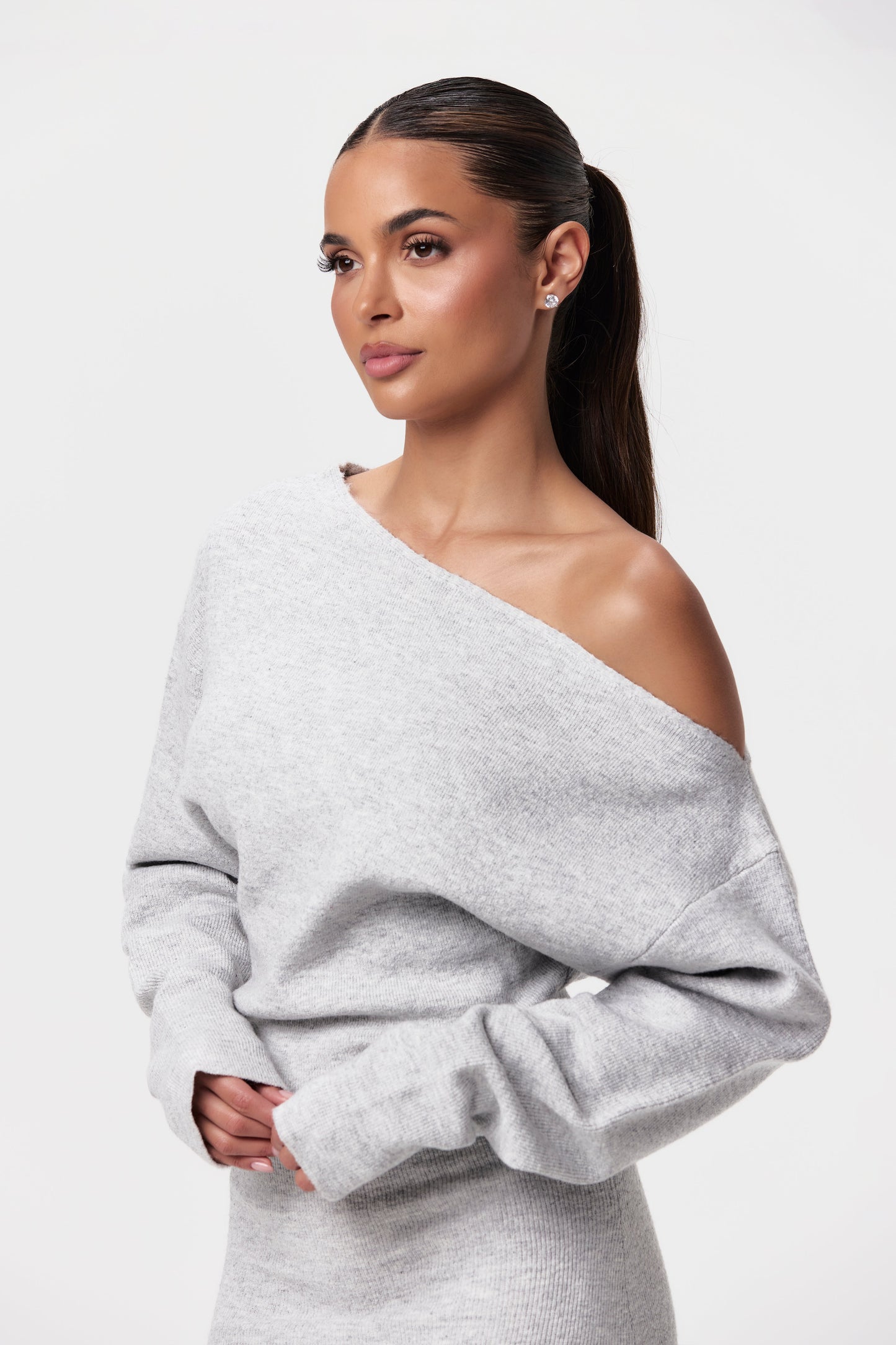 DIANA | OFF-SHOULDER SWEATER DRESS