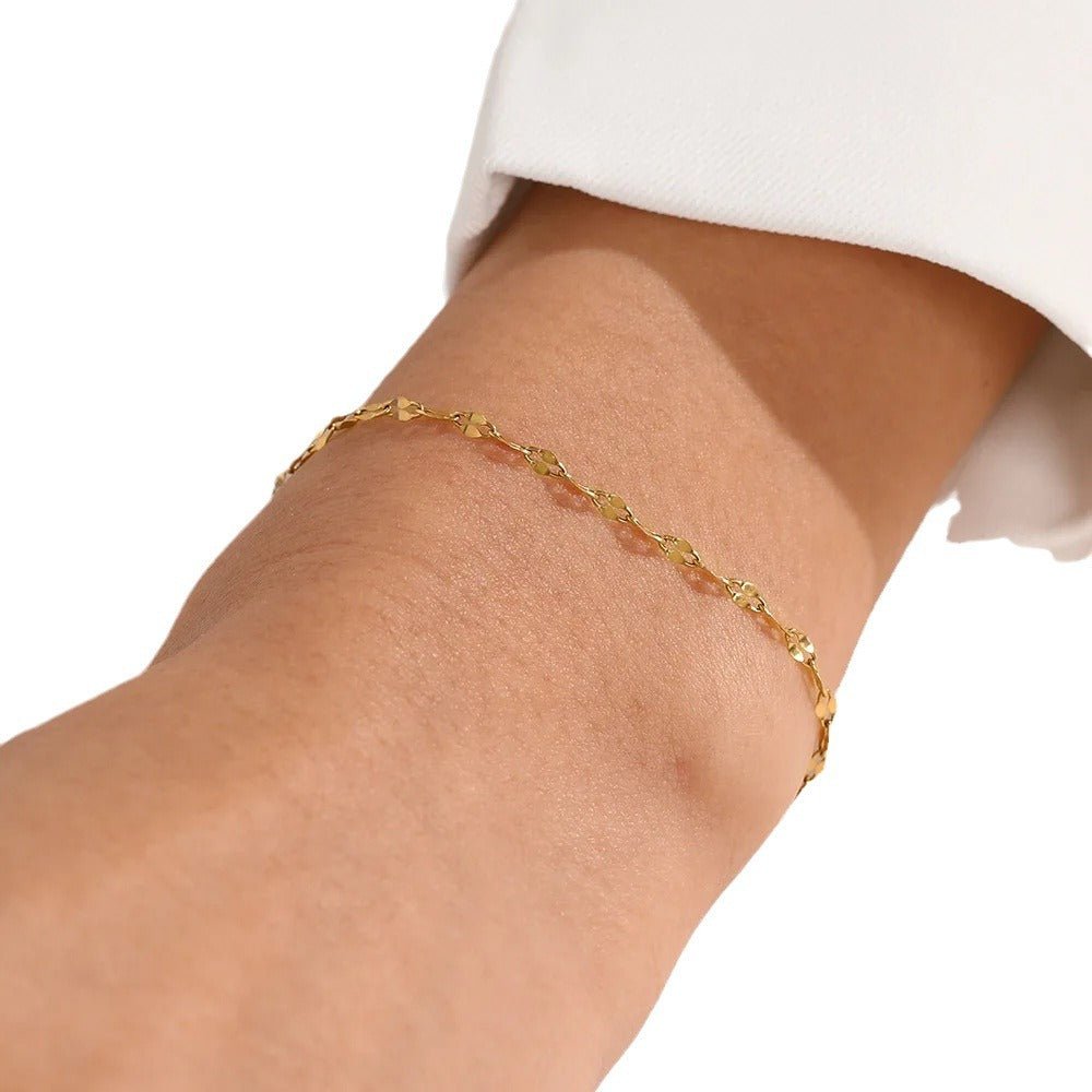 GOLD BRACELET